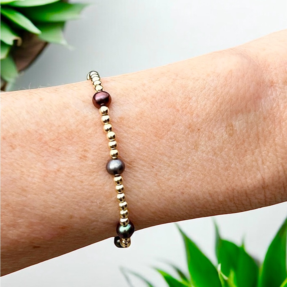 Bracelet gold filled beads black pearls stretch, real pearls waterproof shower